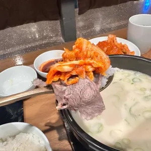 거대곰탕 사진