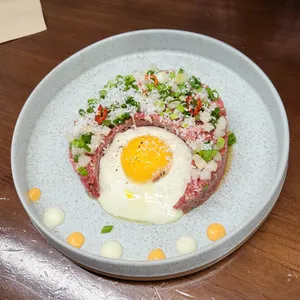 윤공 사진