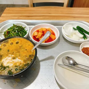 24시원조굴뚝배기전문점 사진