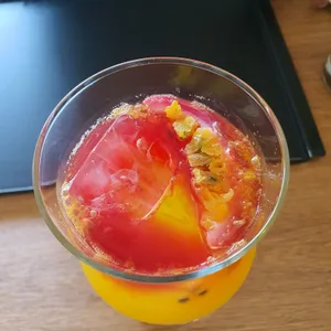 챔프스페이스 커피로스터스 베리도넛 사진