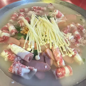 놀부부대찌개 사진