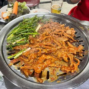 현고대 닭발 사진
