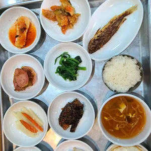 현지네식당 사진