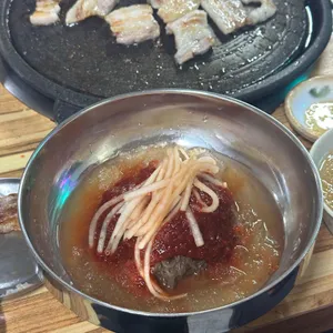 전진 생삼겹 사진