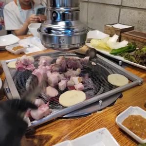 솔방구리 삼겹살 사진