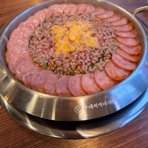 부대찌개대사관 사진