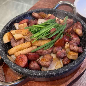 부대찌개대사관 사진