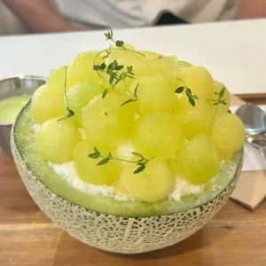 카페 로어앤모어 사진