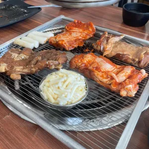 강촌우미숯불닭갈비 사진