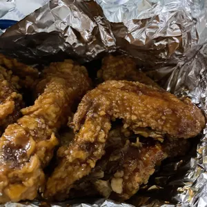 청년치킨 사진