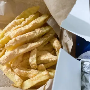 청년치킨 사진