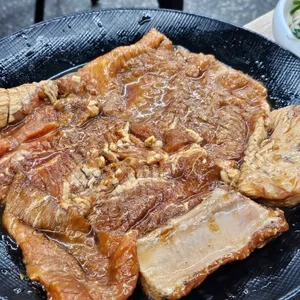 화성숯불갈비 지세포소노캄 사진