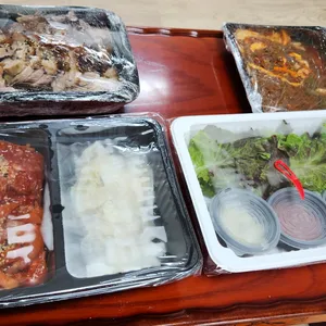 오늘예족발 사진