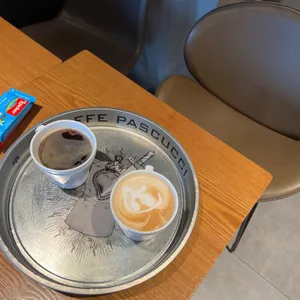 파스쿠찌 사진