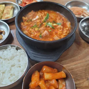 삼삼오오 사진