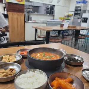 삼삼오오 사진