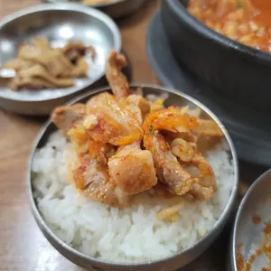 삼삼오오 사진