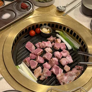 정숙성 사진
