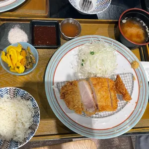크레이지카츠 사진