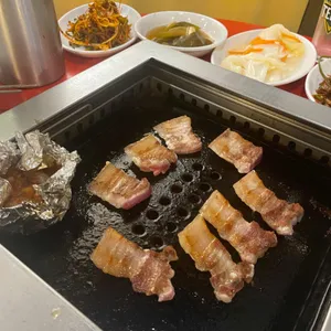 홍지로스 사진