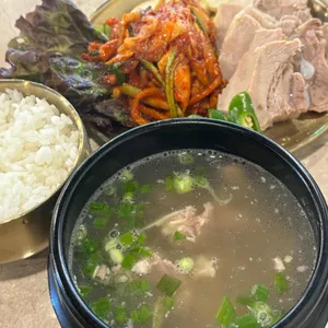 양재옥 사진