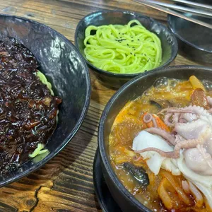 윤원뚝배기짬뽕 사진