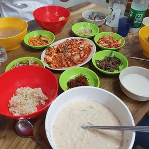 영진네바지락손칼국수 사진