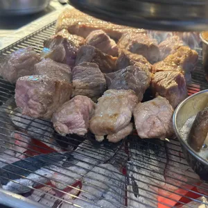 돈멜 사진
