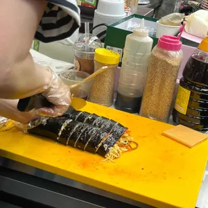 몽디김밥 사진
