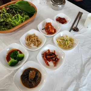 천수만 우렁쌈밥 사진