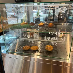 피너클 커피바 리뷰 사진