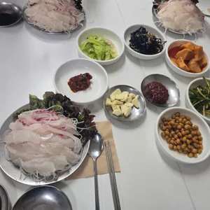부산명물횟집 사진