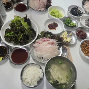 부산명물횟집 사진