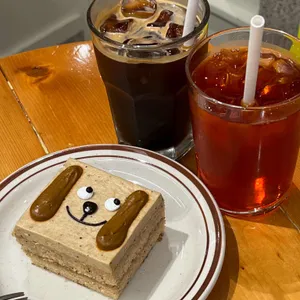 카페 레이어드 사진