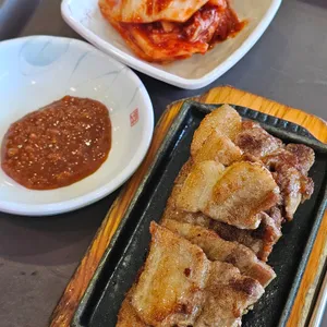 궁중갈비탕국수 사진