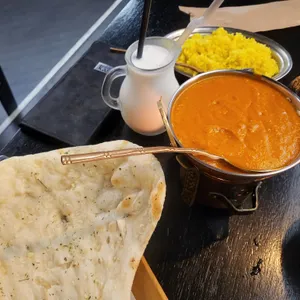 카리 사진