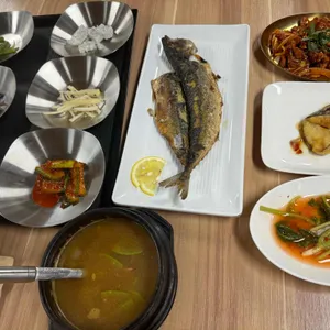 한옥마당 사진