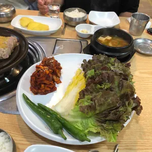 정담마늘보쌈 사진