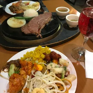 애슐리퀸즈 사진