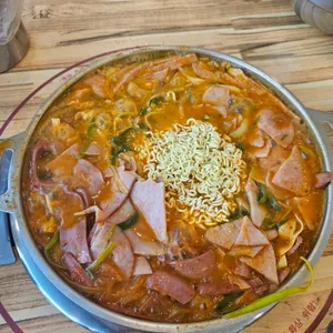 이태리부대찌개 사진