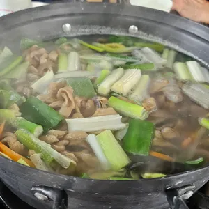 도토리 바지락손칼국수 사진
