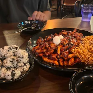 꼬꼬아찌 사진