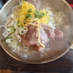 평이담백뼈칼국수 사진