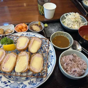 겸손돈가스 사진