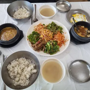 재동이보리밥 사진