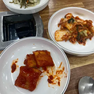 항아리얼큰이칼국수 사진