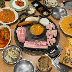 황금돼지 리뷰 사진
