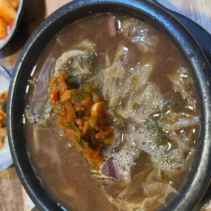 창성옥 사진