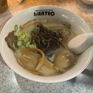 멘테오 사진