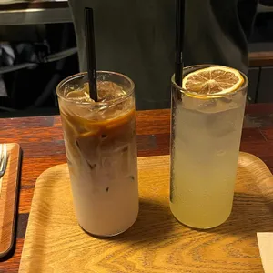 몬스터로스터스 사진